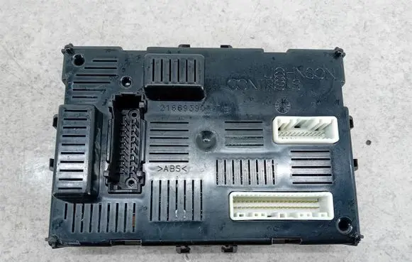 Nissan Micra Comfort/convenience module BCML2N216762702A