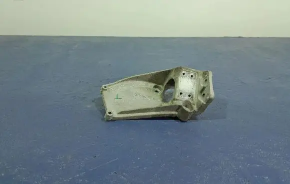 Volvo S90, V90 Engine mount vacuum valve 32202602