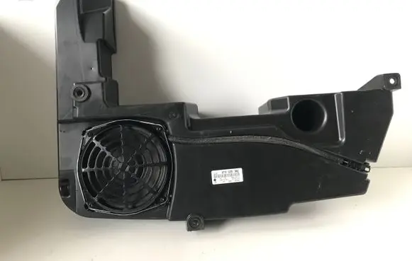 Audi A5 8T 8F Subwoofer speaker 8T8035382