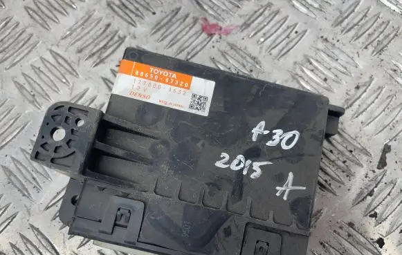 Toyota Prius (XW30) Other control units/modules 8865047320