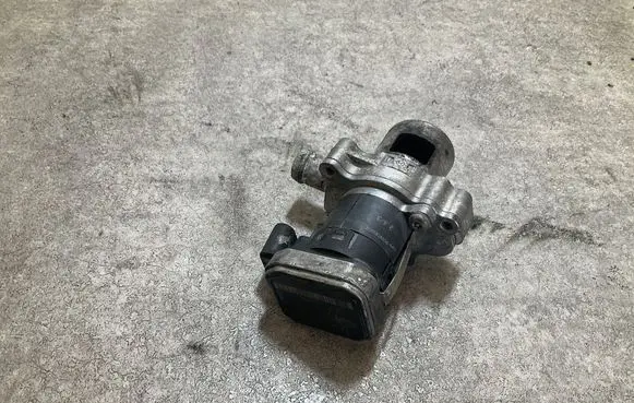Mercedes-Benz Sprinter W906 EGR valve A646142