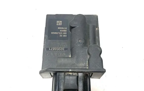 Volvo XC90 Fuel injection pump control unit/module 32203571 81740458 280418