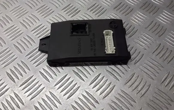 Dacia Logan I High voltage junction box 8200260245A