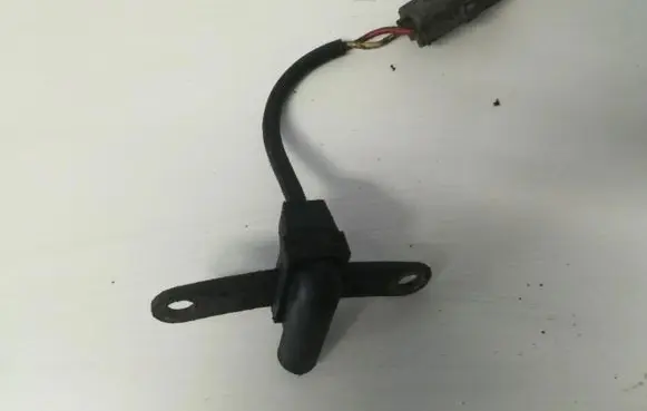 Renault Twingo I Crankshaft position sensor 10175023 101750-23