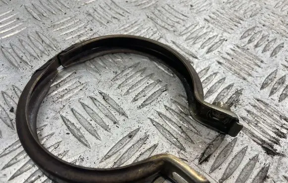 BMW 3 F30 F35 F31 Muffler pipe connector clamp 7553602