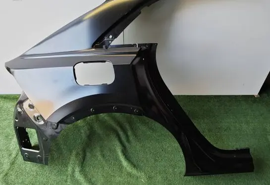 Audi Q8 Fender end trim 4M8809838