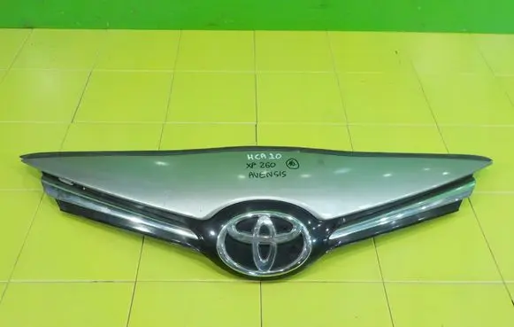 Toyota Avensis T270 Front bumper upper radiator grill 5271905010 XP260