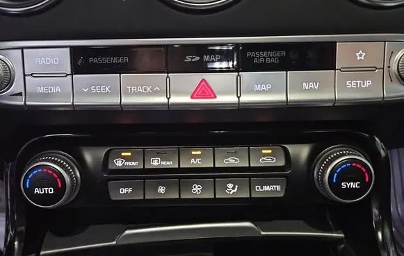 KIA Stinger Climate control/heater control trim 97250-J5000 IMPRK1520025