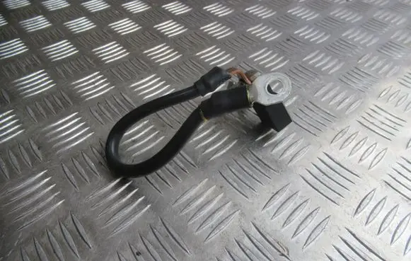 Mercedes-Benz C W205 Parcel shelf