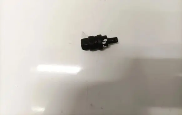 Audi 80 90 S2 B4 Interior temperature sensor 028906061