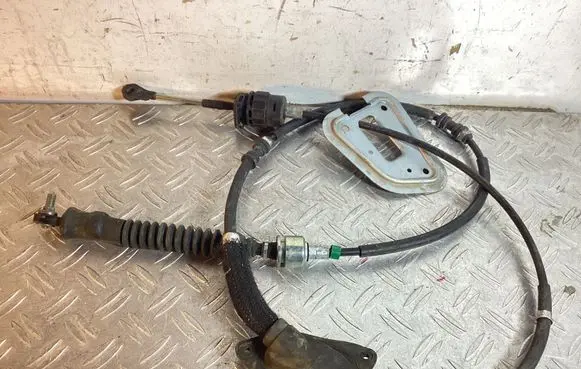Lexus RX 450H Gear shift cable linkage 