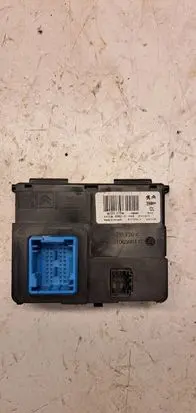 Renault Modus Other devices 9832227080