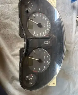 Volkswagen Sharan Speedometer (instrument cluster) 95VW10849VB 7M0919881