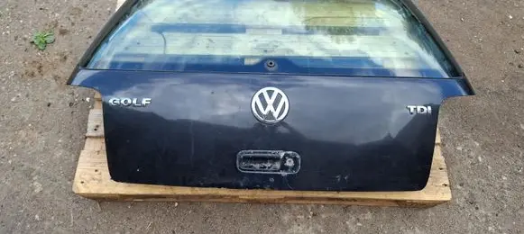Volkswagen Golf IV Tailgate/trunk/boot lid