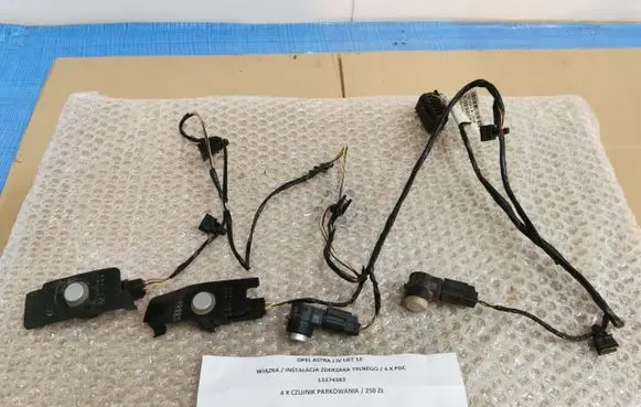 Opel Astra J Parking sensor (PDC) wiring loom 13374383