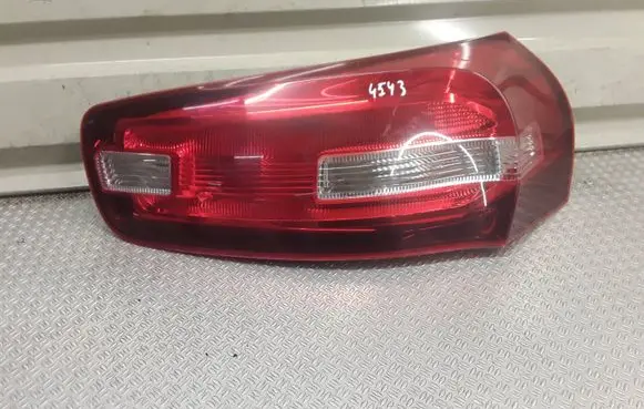 Citroen C4 II Picasso Tailgate rear/tail lights 