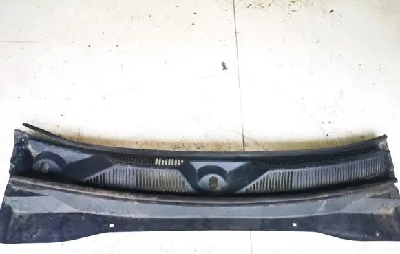 Dodge Nitro Wiper trim 55157158af