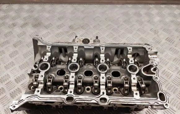 Audi Q3 F3 Engine head 06K103403