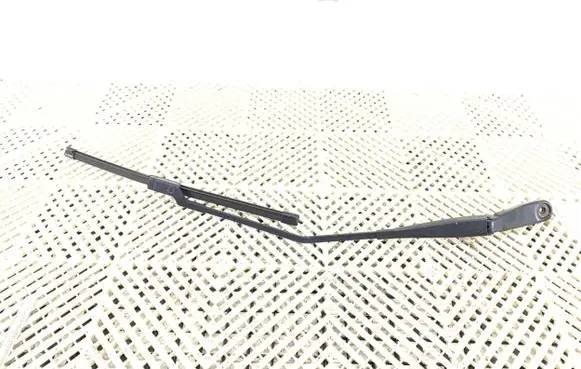 Volvo V40 Front wiper blade arm 31276060