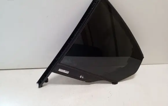 Rear vent window glass