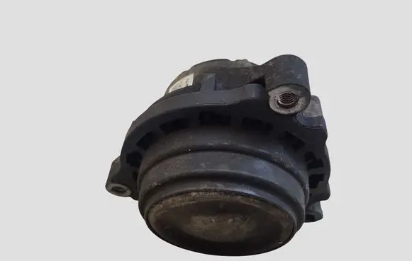 BMW 1 F20 F21 Engine mount bracket 678765704