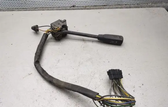 Mercedes-Benz W123 Wiper control stalk SAEQ78 2015454228