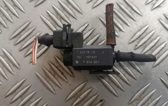 BMW 5 E60 E61 Turbo solenoid valve 7810831