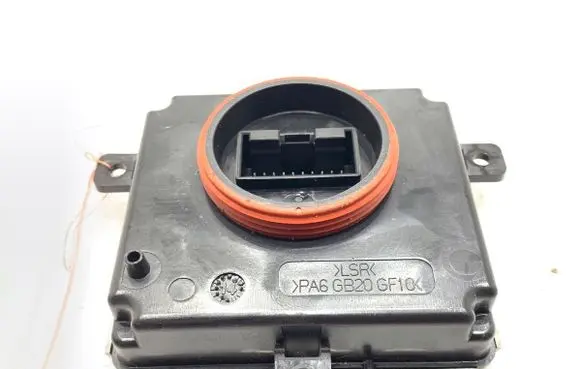 Audi A8 S8 D4 4H Voltage converter/converter module 4H0907697