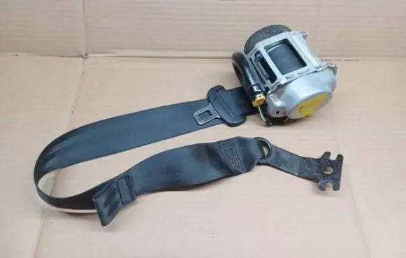Volkswagen PASSAT B8 Rear seatbelt 3G9857806E 34059177 3908498606