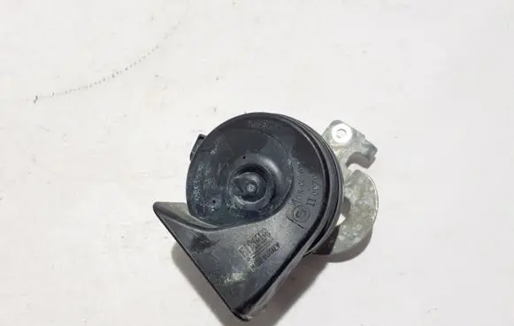 Mercedes-Benz GLA H247 Horn signal A2475403206