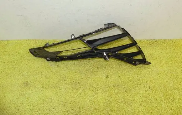 Hyundai Tucson IV NX4 Front bumper upper radiator grill n7922-16010