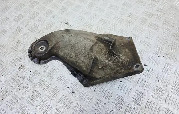 BMW X5 E53 Engine mounting bracket 6761565