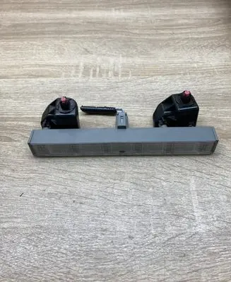 Toyota Auris E180 Third/center stoplight 8157005100
