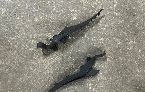 Renault Arkana Wiper trim 668621615R