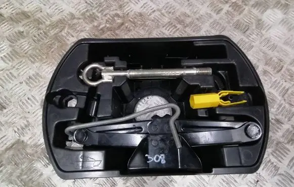 Peugeot 308 Tool set 9805820580