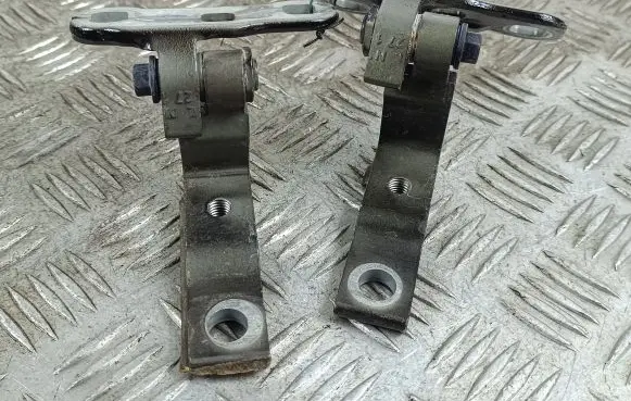 Front door hinge set