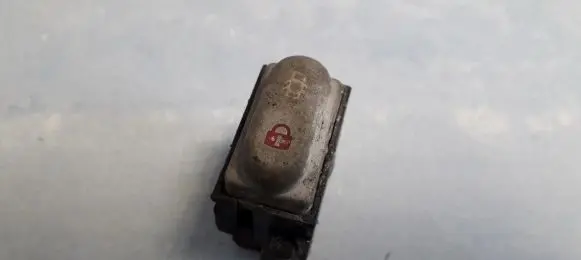 Central locking switch button