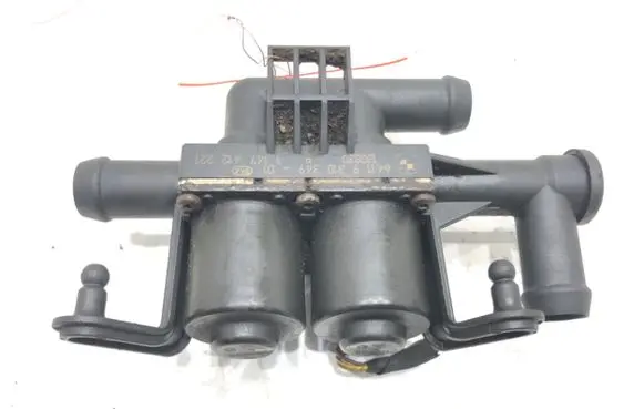 BMW 5 F10 F11 Coolant heater control valve 9310349