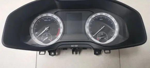 Skoda Kodiaq Speedometer (instrument cluster) 565920751