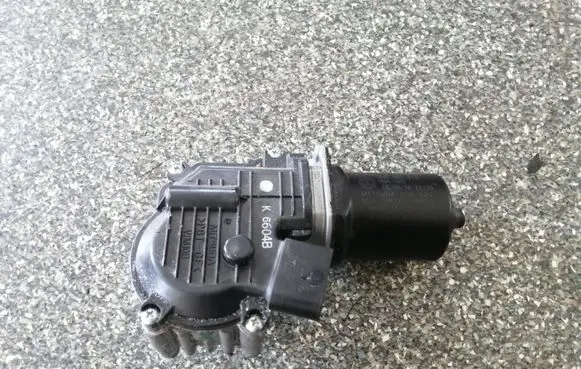 Volkswagen Tiguan Wiper motor 5NB955119
