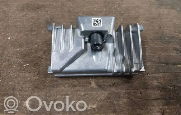 Windshield/windscreen camera