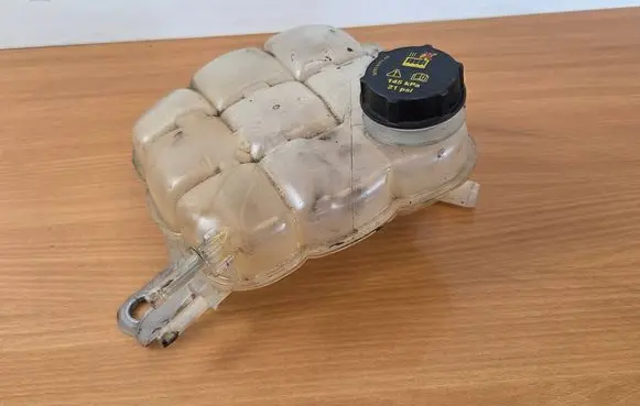 Ford Focus Coolant expansion tank/reservoir JX618A080C