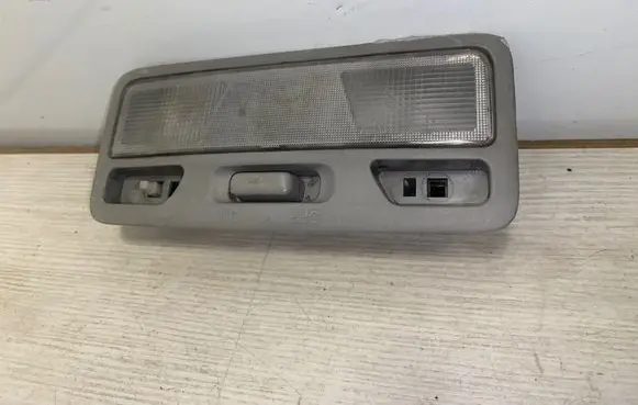 Mitsubishi Lancer Front seat light MR330450