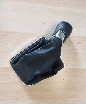 Skoda Rapid (NH) Gear lever shifter trim leather/knob 5JB711456