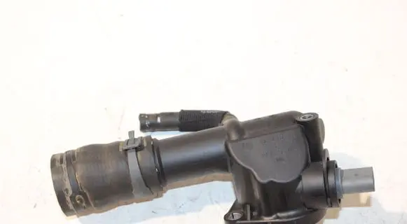 Audi A4 S4 B8 8K Engine coolant pipe/hose 03L121132A