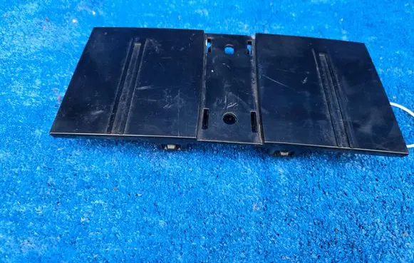 BMW 5 G60 G61 Front bumper upper radiator grill 8084692