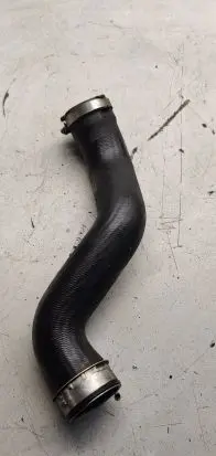 Audi A4 S4 B7 8E 8H Intercooler hose/pipe 8e0145737F