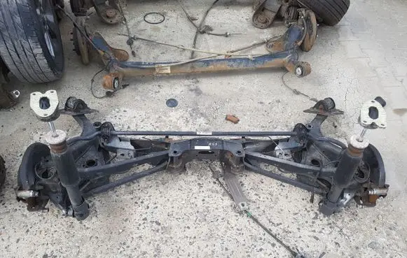 Mini One - Cooper F56 F55 Rear axle beam with reductor 