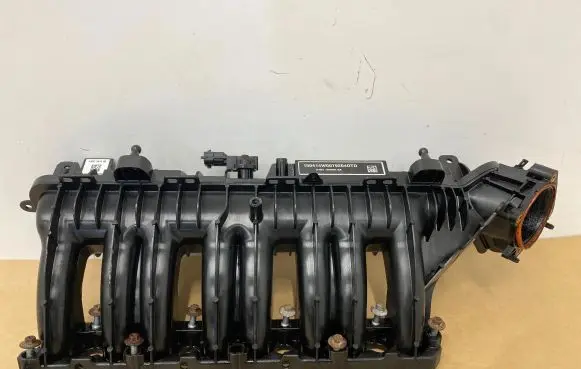 Land Rover Evoque I Intake manifold G4D39424CB G4D39424 0261230426