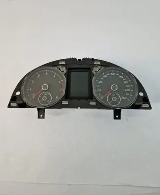 Volkswagen PASSAT B6 Speedometer (instrument cluster) 3C0920872A